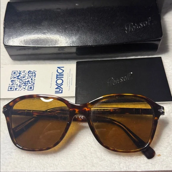 Persol Amber Sunglasses with Tortoise Shell Frame PO3369S Persol Sunglasses 122157 Amber Brown / Pirate Black  main image 3